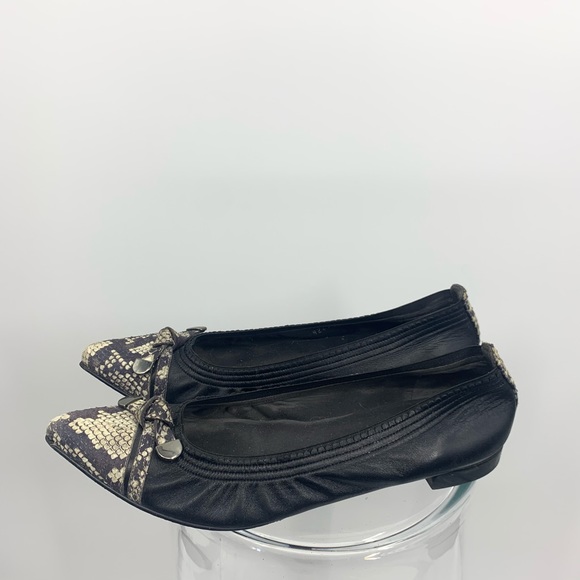 Stuart Weitzman Flats ~ Size 10 - Picture 2 of 5